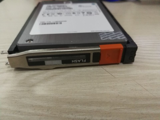 V4-VS6F-100 EMC 100GB 3.5in SSD EFD 005050183 DELL EMC VNX स्टोरेज 5600 5800
